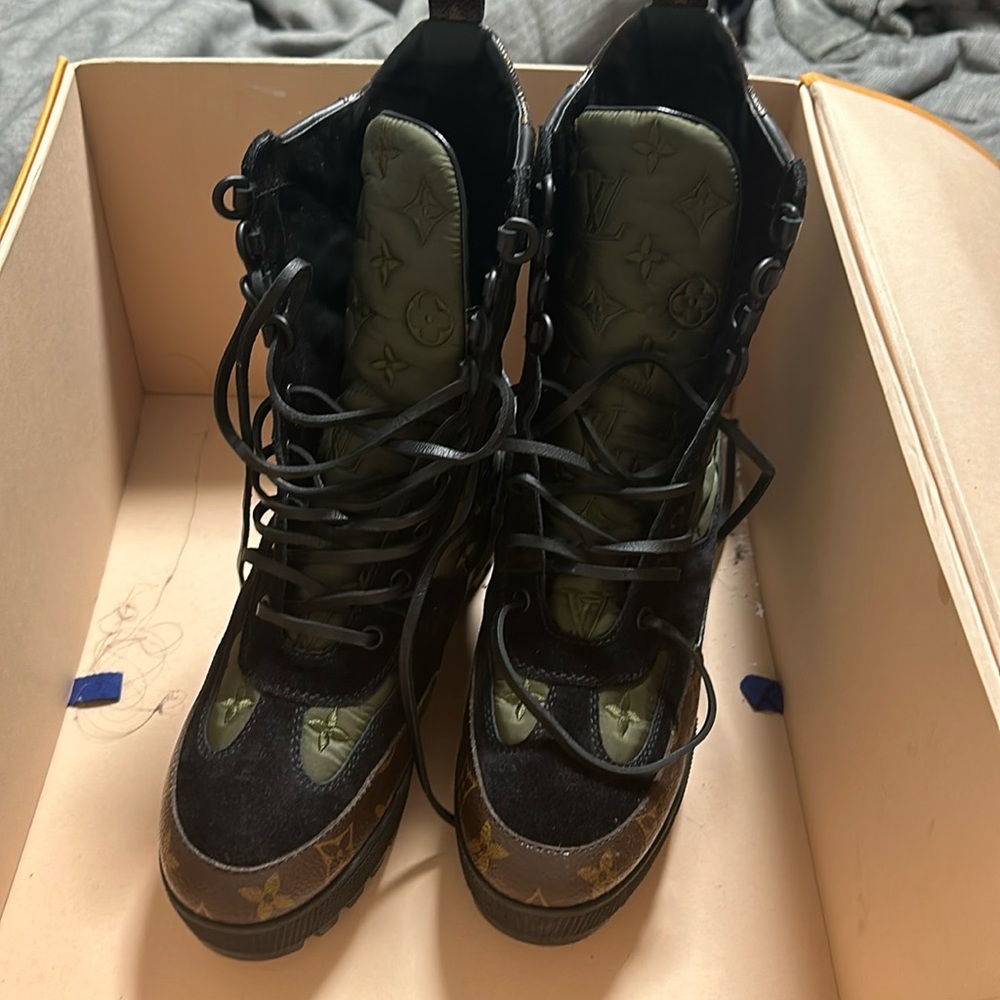Louis Vuitton Laureate Platform Desert Boot size 40